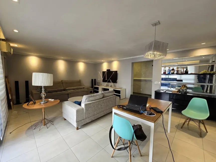 Apartamento com 3 quartos à venda, 155m2 em Boqueirão, Santos - SP - imagem 4 Foto 4 de Apartamento com 3 quartos à venda, 155m2 em Boqueirão, Santos - SP