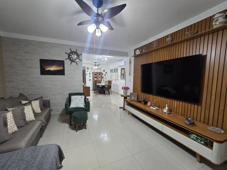 Casa com 3 quartos à venda, 129160m2 em Ponta da Praia, Santos - SP - imagem 5 Foto 5 de Casa com 3 quartos à venda, 129160m2 em Ponta da Praia, Santos - SP