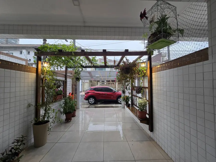 Casa com 3 quartos à venda, 129160m2 em Ponta da Praia, Santos - SP - imagem 2 Foto 2 de Casa com 3 quartos à venda, 129160m2 em Ponta da Praia, Santos - SP