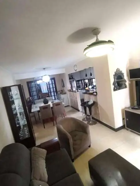 Sobrado com 2 quartos à venda, 120m2 em Boqueirão, Santos - SP - imagem 4 Foto 4 de Sobrado com 2 quartos à venda, 120m2 em Boqueirão, Santos - SP