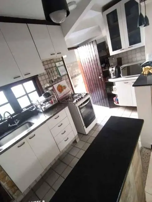 Sobrado com 2 quartos à venda, 120m2 em Boqueirão, Santos - SP - imagem 8 Foto 8 de Sobrado com 2 quartos à venda, 120m2 em Boqueirão, Santos - SP