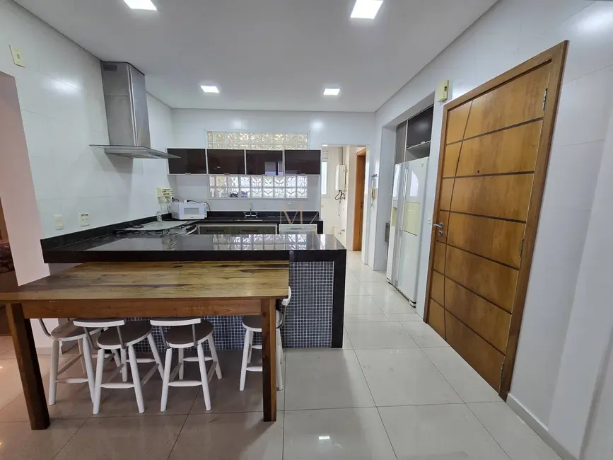 Apartamento com 3 quartos para alugar, 145m2 em Aparecida, Santos - SP - imagem 9 Foto 9 de Apartamento com 3 quartos para alugar, 145m2 em Aparecida, Santos - SP