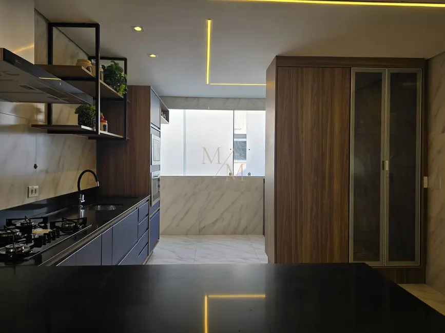 Cobertura com 3 quartos à venda, 289m2 em Ponta da Praia, Santos - SP - imagem 3 Foto 3 de Cobertura com 3 quartos à venda, 289m2 em Ponta da Praia, Santos - SP