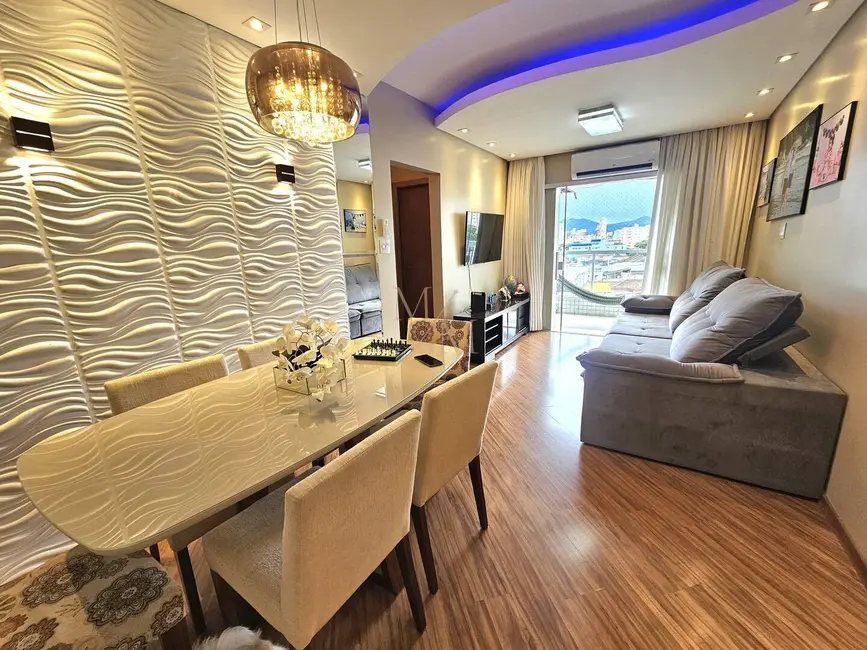 Foto 1 de Apartamento com 2 quartos à venda, 88m2 em Encruzilhada, Santos - SP