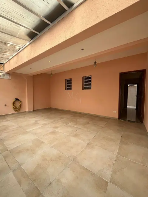 Foto 2 de Casa com 3 quartos à venda, 131m2 em São Jorge, Santos - SP