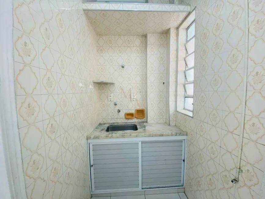 Foto 3 de Kitnet com 1 quarto à venda, 33m2 em Embaré, Santos - SP