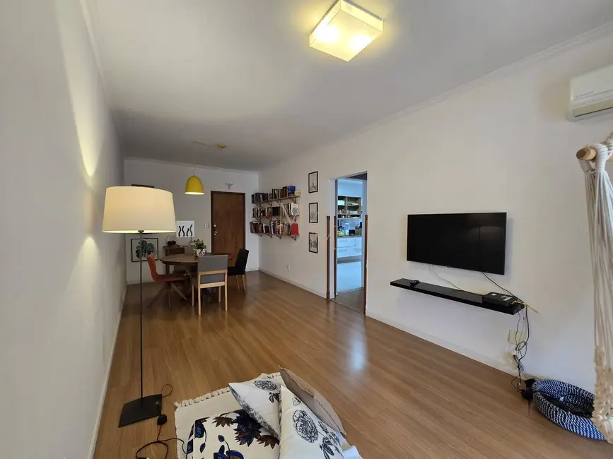 Foto 2 de Apartamento com 2 quartos à venda, 81m2 em Embaré, Santos - SP
