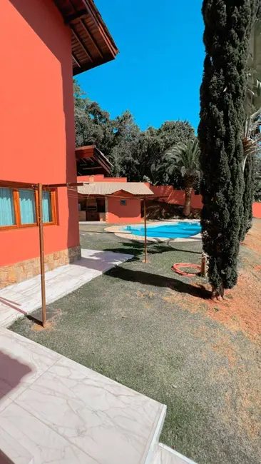 Chácara com 5 quartos à venda, 815m2 em Chácaras Copaco, Aruja - SP - imagem 7 Foto 7 de Chácara com 5 quartos à venda, 815m2 em Chácaras Copaco, Aruja - SP