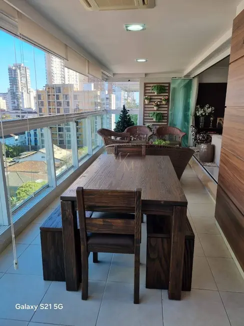 Apartamento com 3 quartos à venda, 189m2 em Embaré, Santos - SP - imagem 3 Foto 3 de Apartamento com 3 quartos à venda, 189m2 em Embaré, Santos - SP