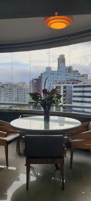 Apartamento com 3 quartos à venda e para alugar, 204m2 em Gonzaga, Santos - SP - imagem 4 Foto 4 de Apartamento com 3 quartos à venda e para alugar, 204m2 em Gonzaga, Santos - SP