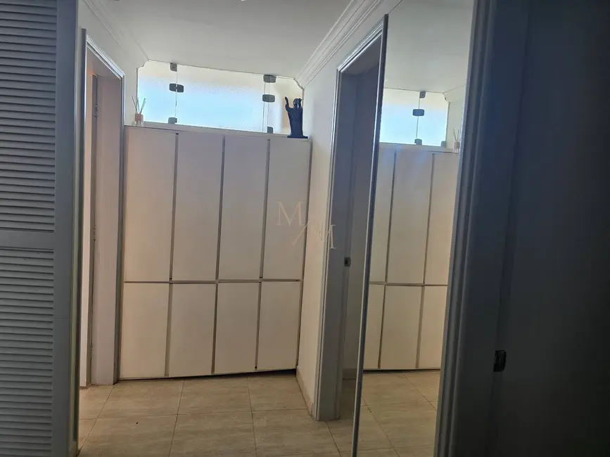 Apartamento com 3 quartos à venda e para alugar, 124m2 em Gonzaga, Santos - SP - imagem 8 Foto 8 de Apartamento com 3 quartos à venda e para alugar, 124m2 em Gonzaga, Santos - SP