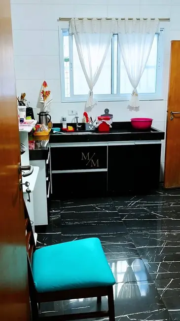 Casa com 2 quartos à venda, 132m2 em Aparecida, Santos - SP - imagem 3 Foto 3 de Casa com 2 quartos à venda, 132m2 em Aparecida, Santos - SP