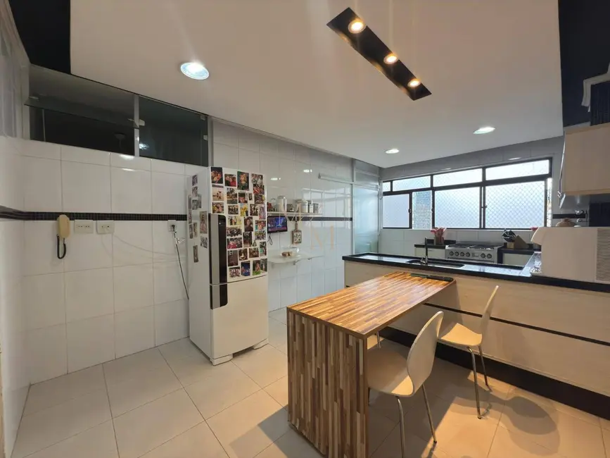 Cobertura com 4 quartos à venda e para alugar, 255m2 em Embaré, Santos - SP - imagem 9 Foto 9 de Cobertura com 4 quartos à venda e para alugar, 255m2 em Embaré, Santos - SP