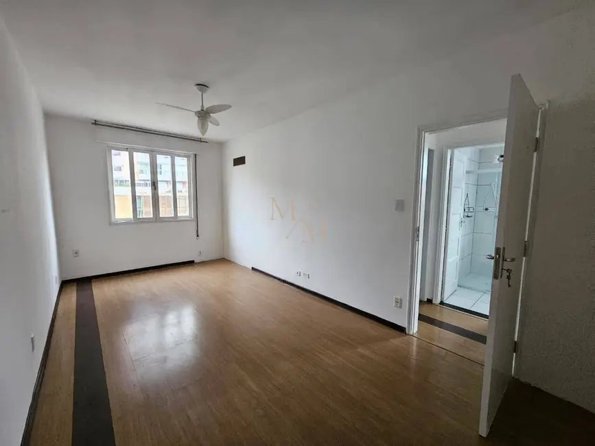 Foto 4 de Apartamento com 2 quartos à venda, 87m2 em Gonzaga, Santos - SP
