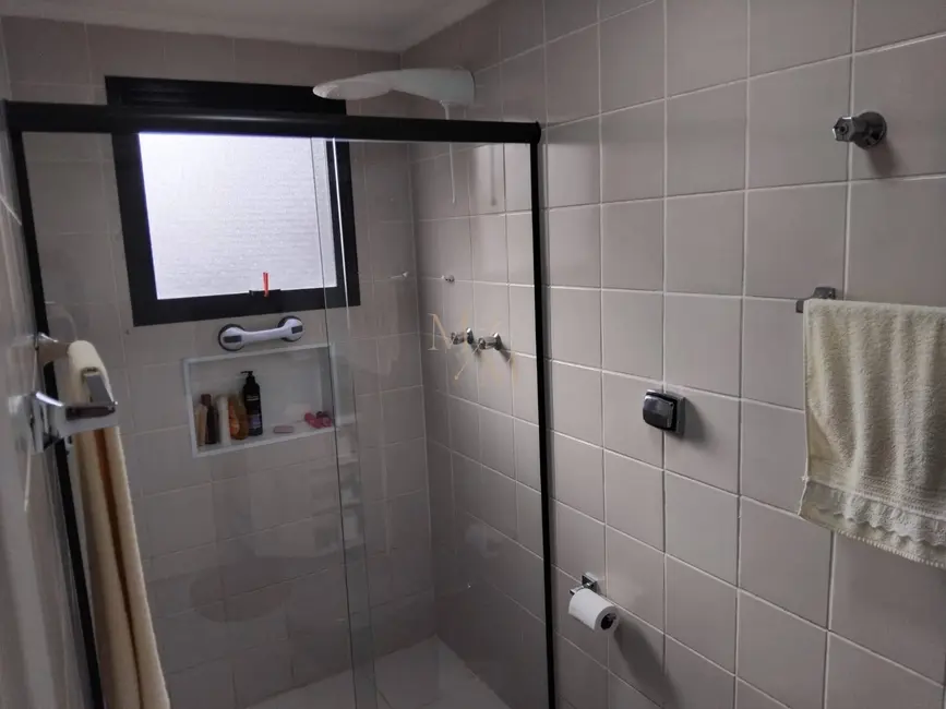 Foto 9 de Apartamento com 2 quartos à venda, 84m2 em Embaré, Santos - SP