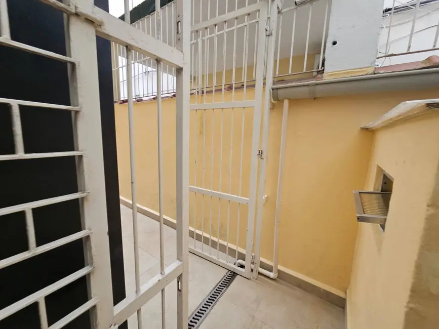 Casa com 2 quartos à venda e para alugar, 70m2 em Ponta da Praia, Santos - SP - imagem 7 Foto 7 de Casa com 2 quartos à venda e para alugar, 70m2 em Ponta da Praia, Santos - SP