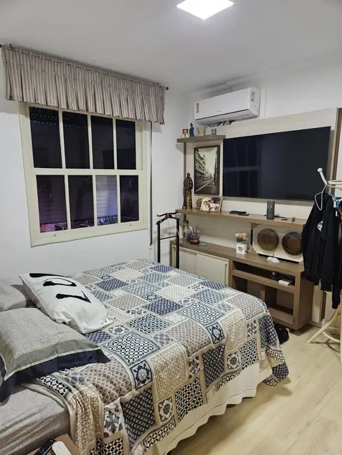 Apartamento com 2 quartos à venda, 84m2 em Embaré, Santos - SP - imagem 5 Foto 5 de Apartamento com 2 quartos à venda, 84m2 em Embaré, Santos - SP