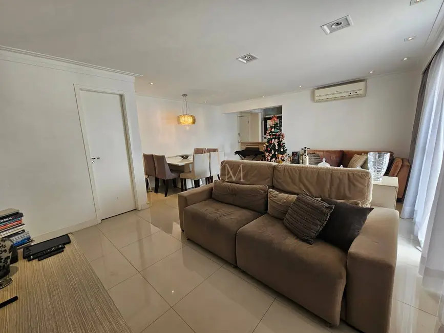 Foto 3 de Apartamento com 2 quartos à venda, 92m2 em Encruzilhada, Santos - SP