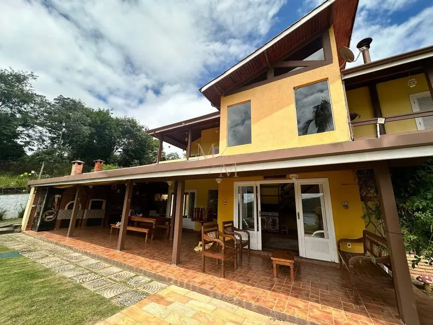 Foto 2 de Chácara com 4 quartos à venda, 500m2 em Igarata - SP