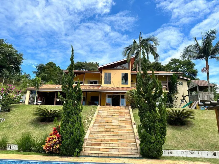 Foto 1 de Chácara com 4 quartos à venda, 500m2 em Igarata - SP