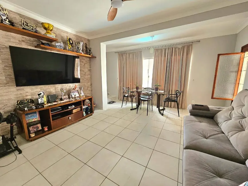 Foto 5 de Casa com 3 quartos à venda, 168m2 em Marapé, Santos - SP