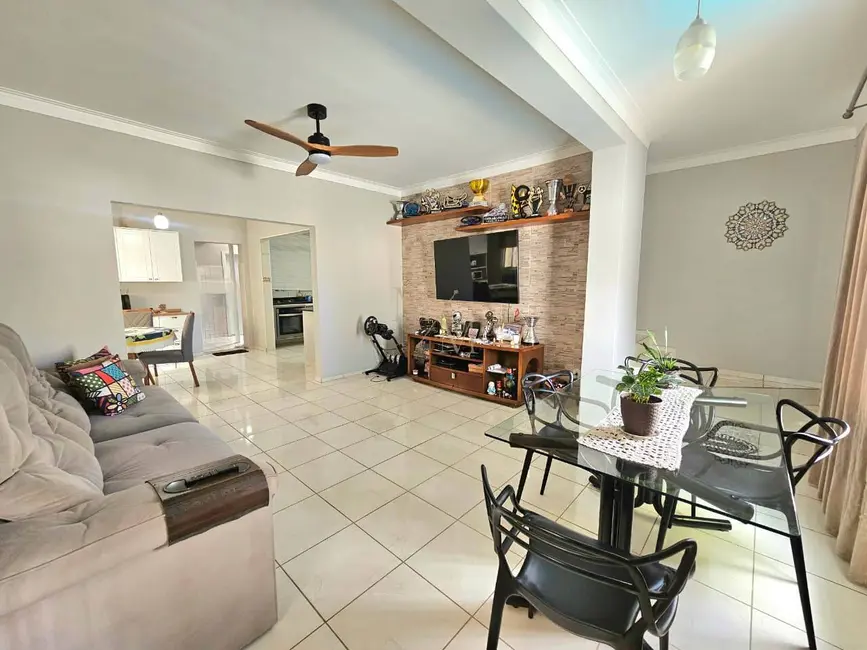 Foto 4 de Casa com 3 quartos à venda, 168m2 em Marapé, Santos - SP