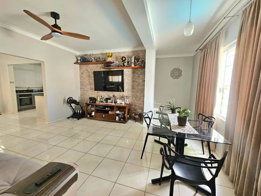 Foto 6 de Casa com 3 quartos à venda, 168m2 em Marapé, Santos - SP