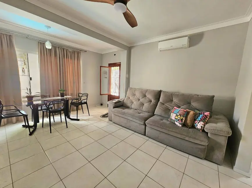 Foto 8 de Casa com 3 quartos à venda, 168m2 em Marapé, Santos - SP