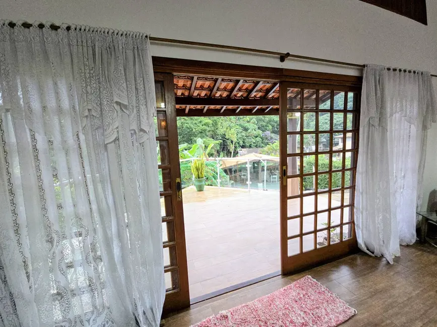 Foto 6 de Casa com 3 quartos à venda, 350m2 em Granja Carneiro Viana, Cotia - SP