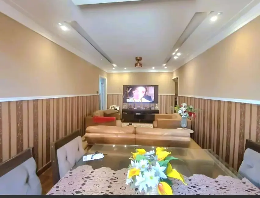 Casa com 3 quartos à venda, 114m2 em Encruzilhada, Santos - SP - imagem 6 Foto 6 de Casa com 3 quartos à venda, 114m2 em Encruzilhada, Santos - SP