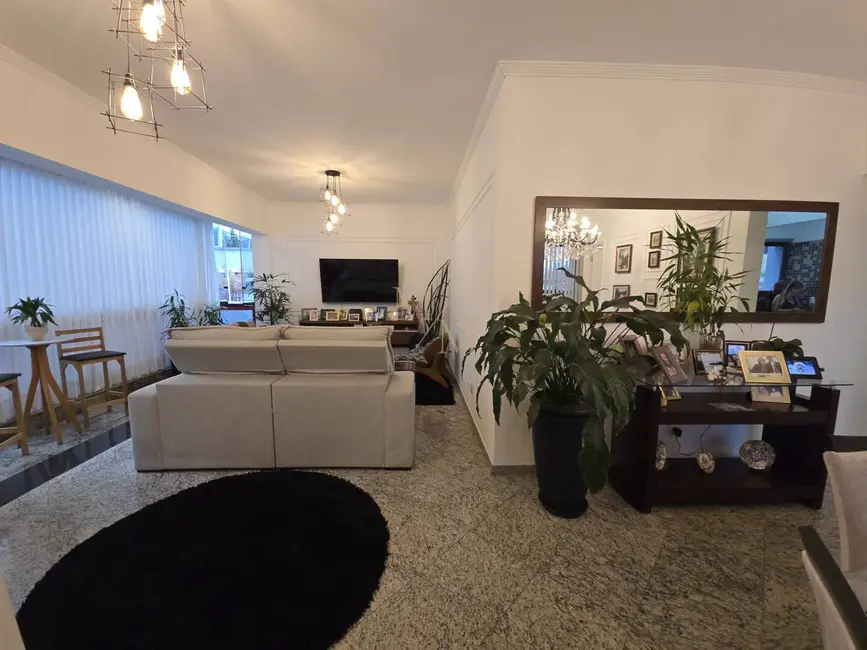 Foto 2 de Apartamento com 3 quartos à venda, 140m2 em Embaré, Santos - SP