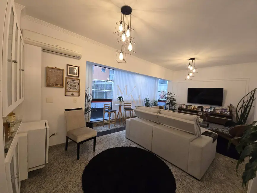 Foto 4 de Apartamento com 3 quartos à venda, 140m2 em Embaré, Santos - SP