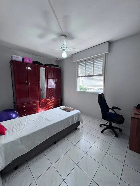 Foto 9 de Apartamento com 2 quartos à venda, 72m2 em Encruzilhada, Santos - SP