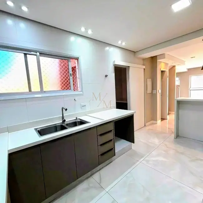 Casa com 2 quartos à venda, 101m2 em Marapé, Santos - SP - imagem 8 Foto 8 de Casa com 2 quartos à venda, 101m2 em Marapé, Santos - SP