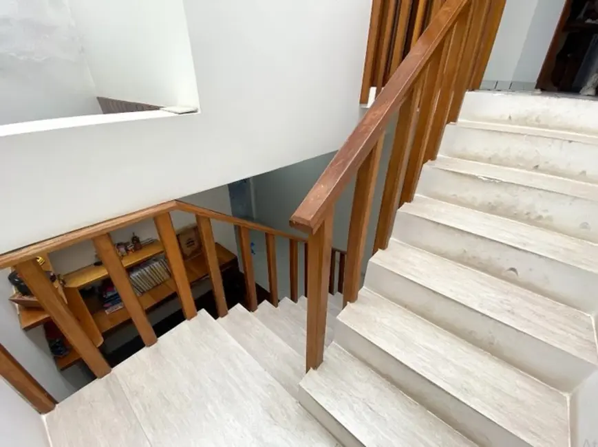 Casa com 3 quartos à venda, 240m2 em Peruibe - SP - imagem 7 Foto 7 de Casa com 3 quartos à venda, 240m2 em Peruibe - SP