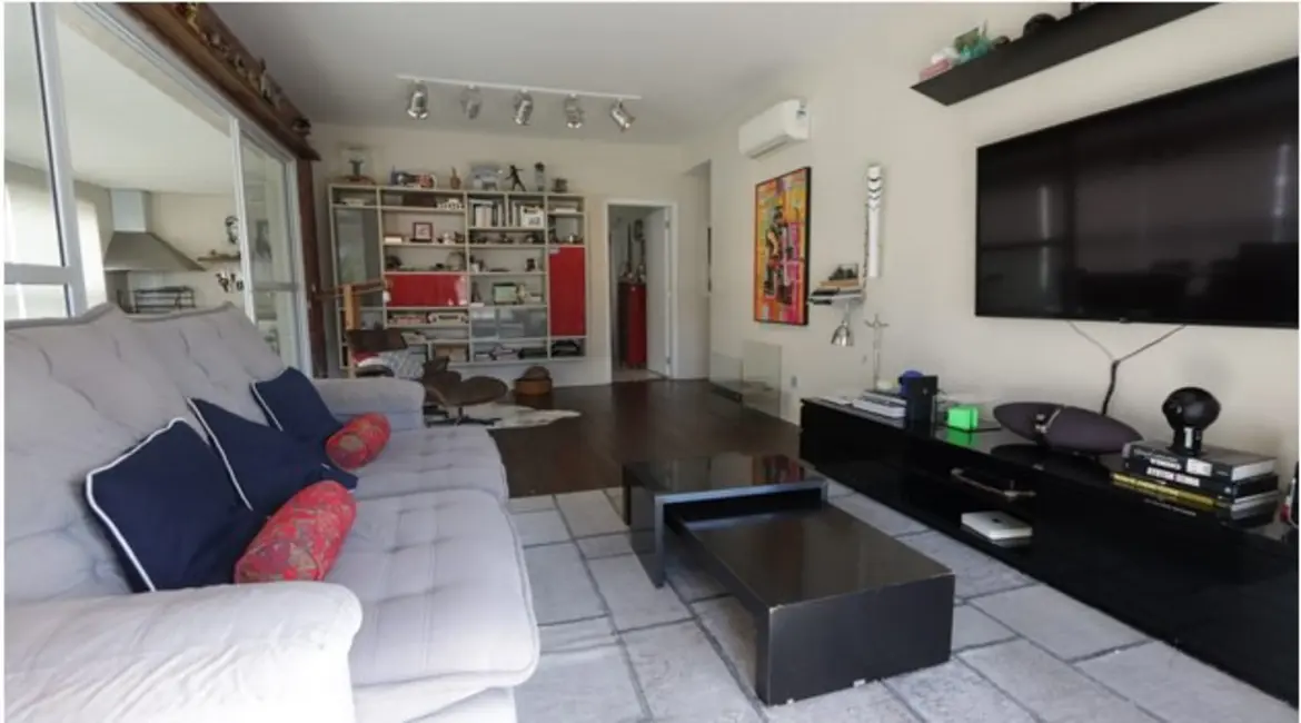 Apartamento com 4 quartos à venda e para alugar, 335m2 em Ponta da Praia, Santos - SP - imagem 1 Foto 1 de Apartamento com 4 quartos à venda e para alugar, 335m2 em Ponta da Praia, Santos - SP