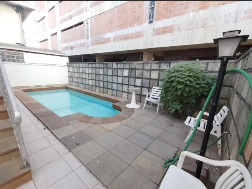 Foto 2 de Casa com 5 quartos à venda, 400m2 em Ponta da Praia, Santos - SP