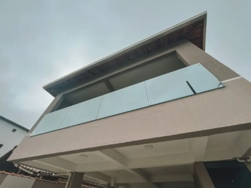 Foto 1 de Casa de Condomínio com 2 quartos à venda, 52m2 em Maracanã, Praia Grande - SP