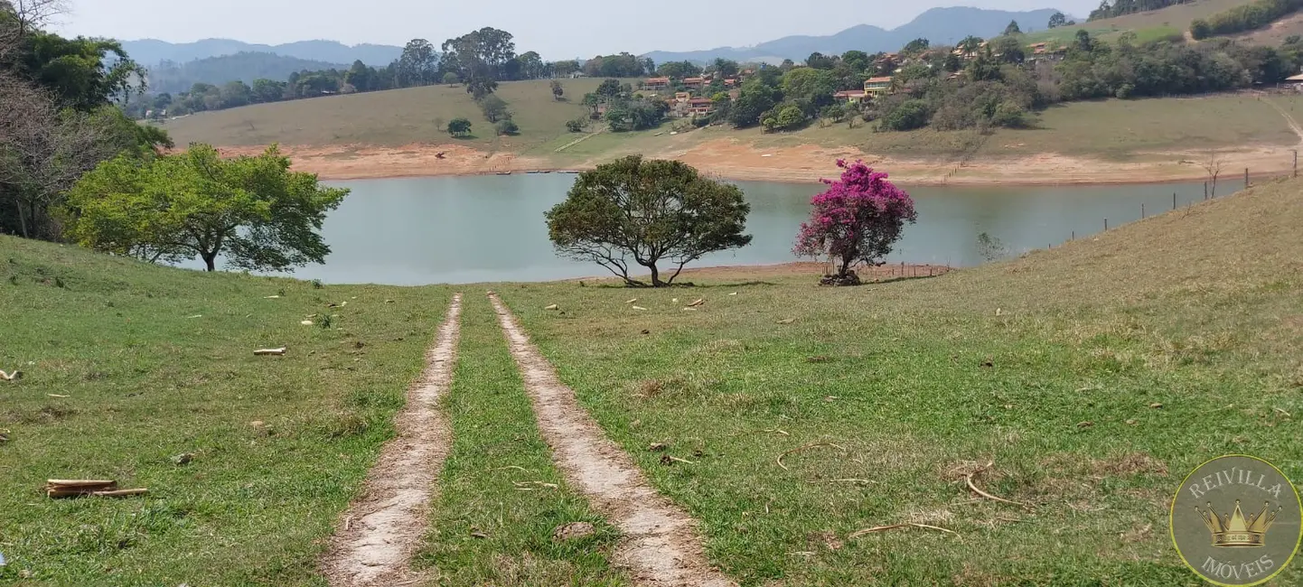 Foto 4 de Chácara com 3 quartos à venda, 550m2 em Piracaia - SP