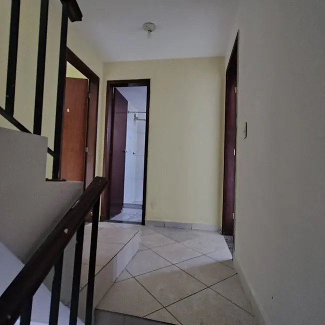 Foto 5 de Casa de Condomínio com 2 quartos para alugar, 104m2 em Marechal Hermes, Rio De Janeiro - RJ