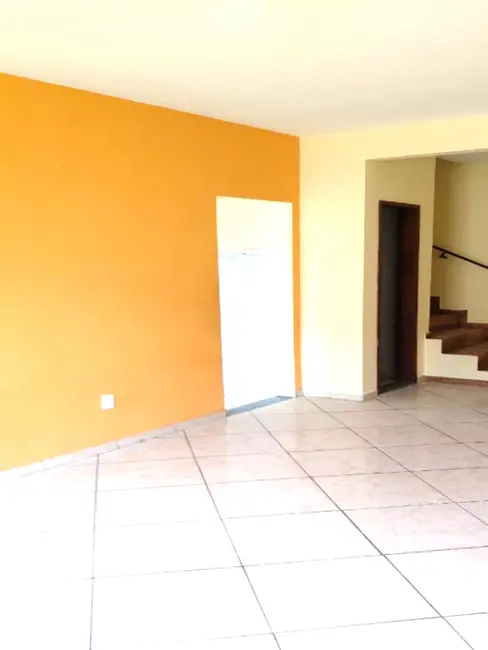 Foto 5 de Casa de Condomínio com 2 quartos para alugar, 104m2 em Marechal Hermes, Rio De Janeiro - RJ