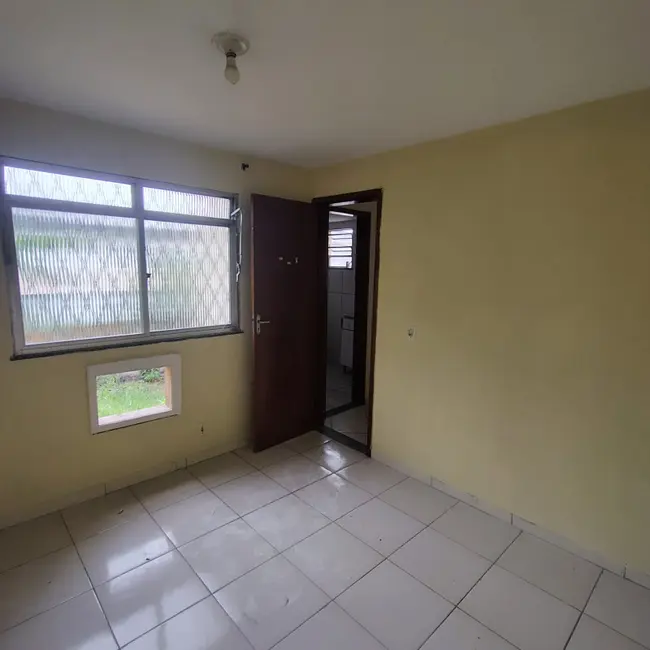Foto 6 de Casa de Condomínio com 2 quartos para alugar, 104m2 em Marechal Hermes, Rio De Janeiro - RJ