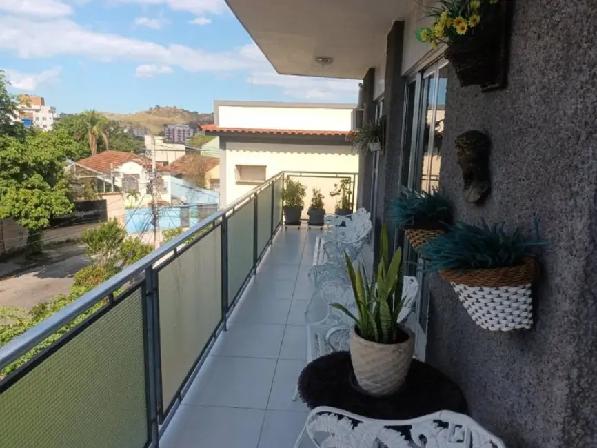 Foto 2 de Apartamento com 3 quartos à venda, 80m2 em Vila Valqueire, Rio De Janeiro - RJ