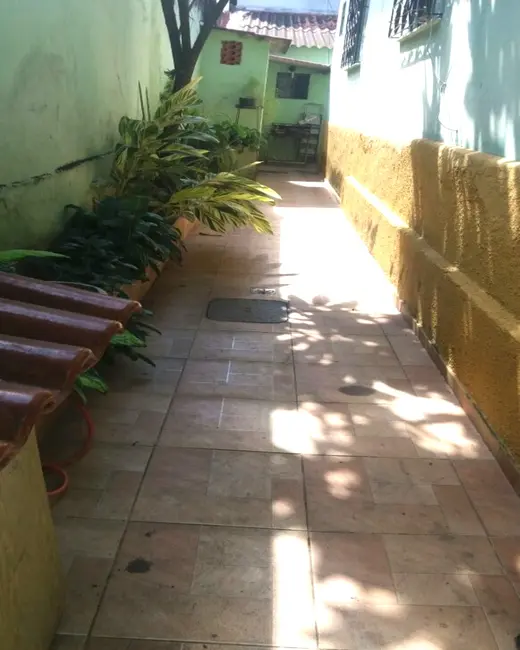 Casa com 3 quartos à venda, 120m2 em Marechal Hermes, Rio De Janeiro - RJ - imagem 3 Foto 3 de Casa com 3 quartos à venda, 120m2 em Marechal Hermes, Rio De Janeiro - RJ