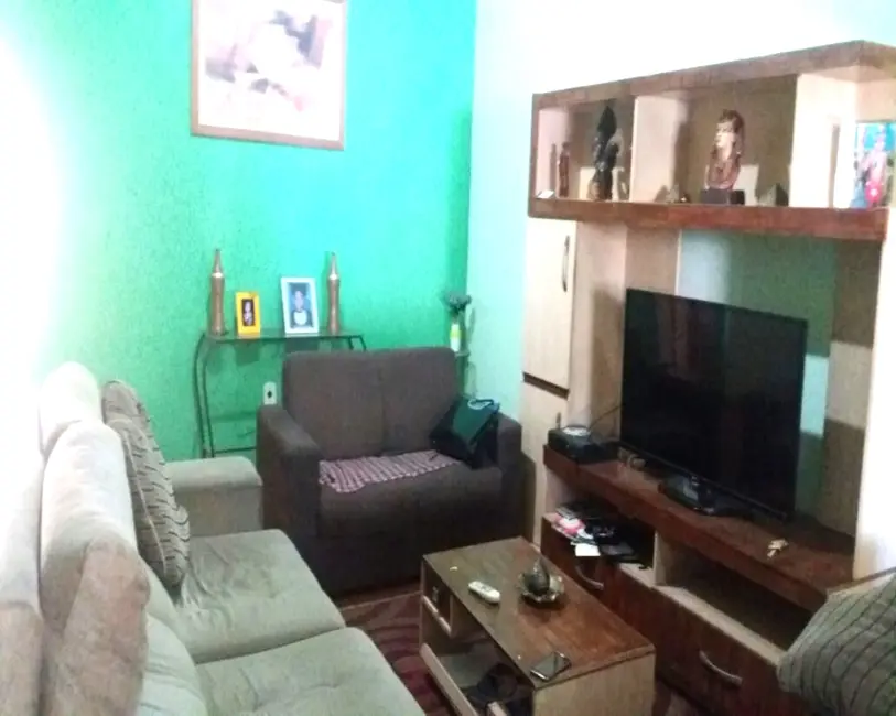 Casa com 3 quartos à venda, 120m2 em Marechal Hermes, Rio De Janeiro - RJ - imagem 6 Foto 6 de Casa com 3 quartos à venda, 120m2 em Marechal Hermes, Rio De Janeiro - RJ