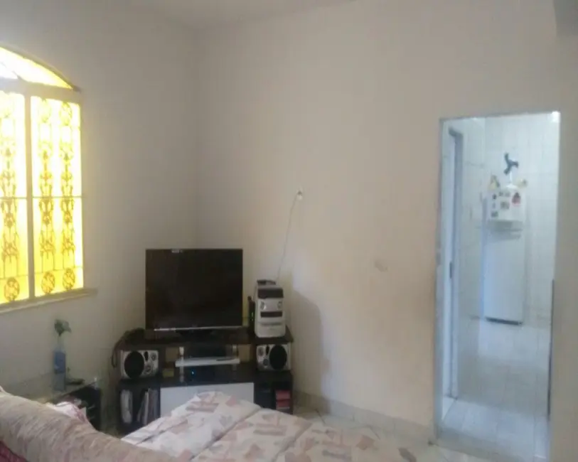 Casa com 4 quartos à venda, 160m2 em Vila Valqueire, Rio De Janeiro - RJ - imagem 3 Foto 3 de Casa com 4 quartos à venda, 160m2 em Vila Valqueire, Rio De Janeiro - RJ