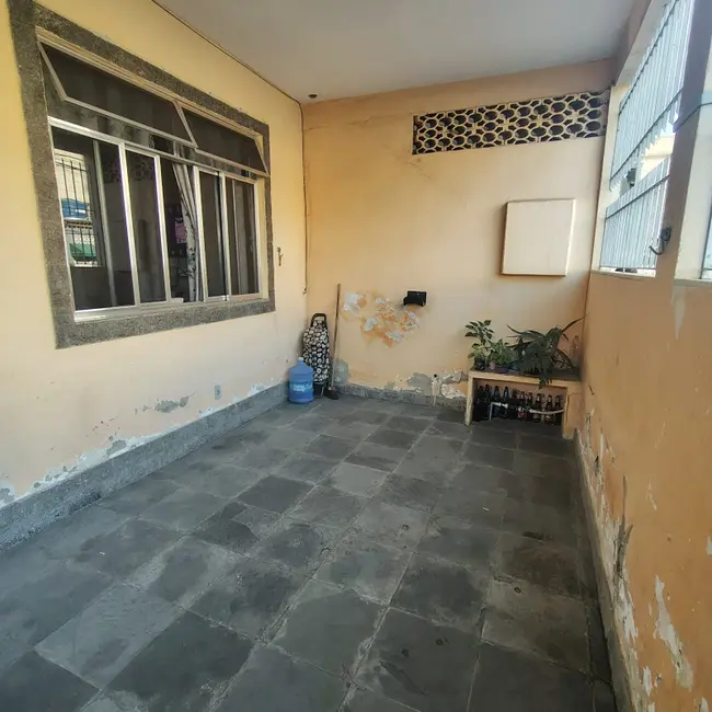 Foto 3 de Casa com 2 quartos à venda, 147m2 em Marechal Hermes, Rio De Janeiro - RJ