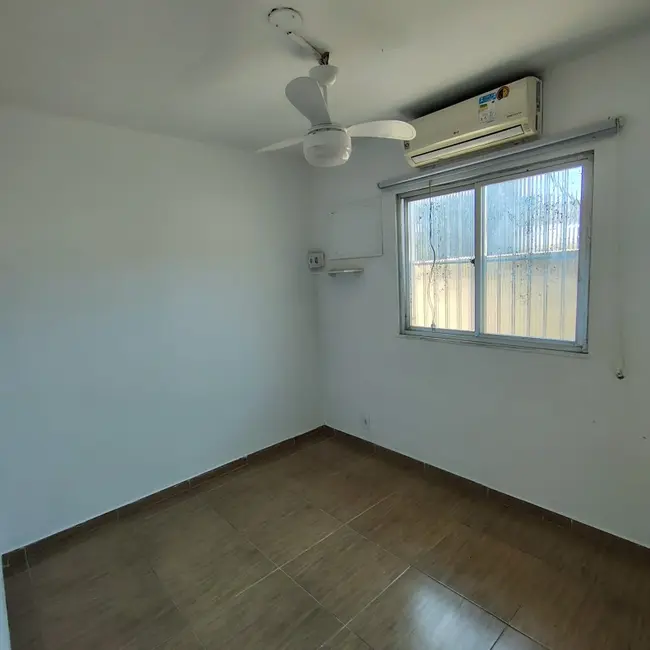 Casa com 1 quarto à venda, 93m2 em Marechal Hermes, Rio De Janeiro - RJ - imagem 4 Foto 4 de Casa com 1 quarto à venda, 93m2 em Marechal Hermes, Rio De Janeiro - RJ
