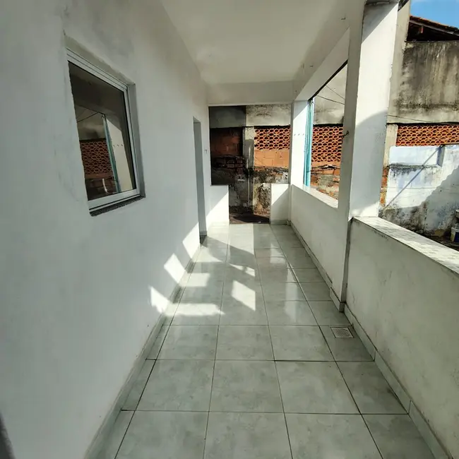 Casa com 2 quartos à venda, 110m2 em Guadalupe, Rio De Janeiro - RJ - imagem 2 Foto 2 de Casa com 2 quartos à venda, 110m2 em Guadalupe, Rio De Janeiro - RJ