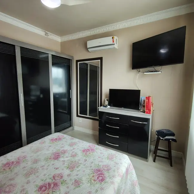 Foto 3 de Casa com 2 quartos à venda, 98m2 em Marechal Hermes, Rio De Janeiro - RJ